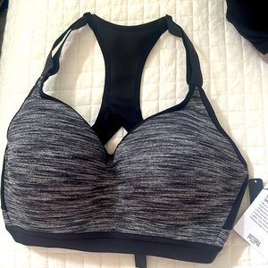 NWT Victoria Secret SportsBra 32DD Black and Gray